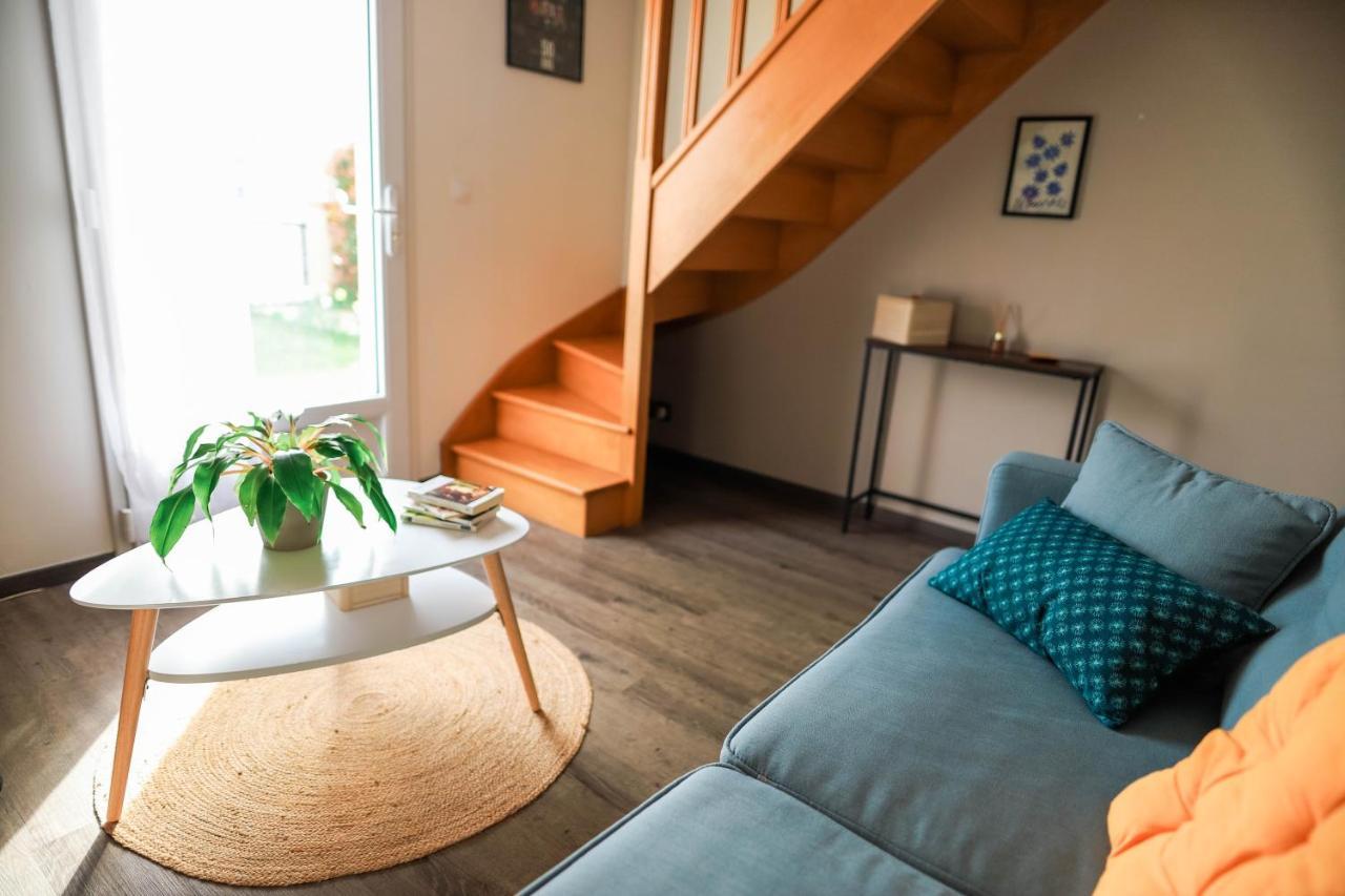 La Maison D'Elise Bed & Breakfast Dollon Exterior photo